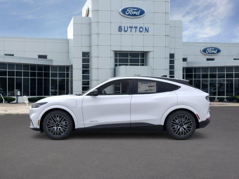 New 2026 Star White Metallic Tri-coat Ford Premium image 3