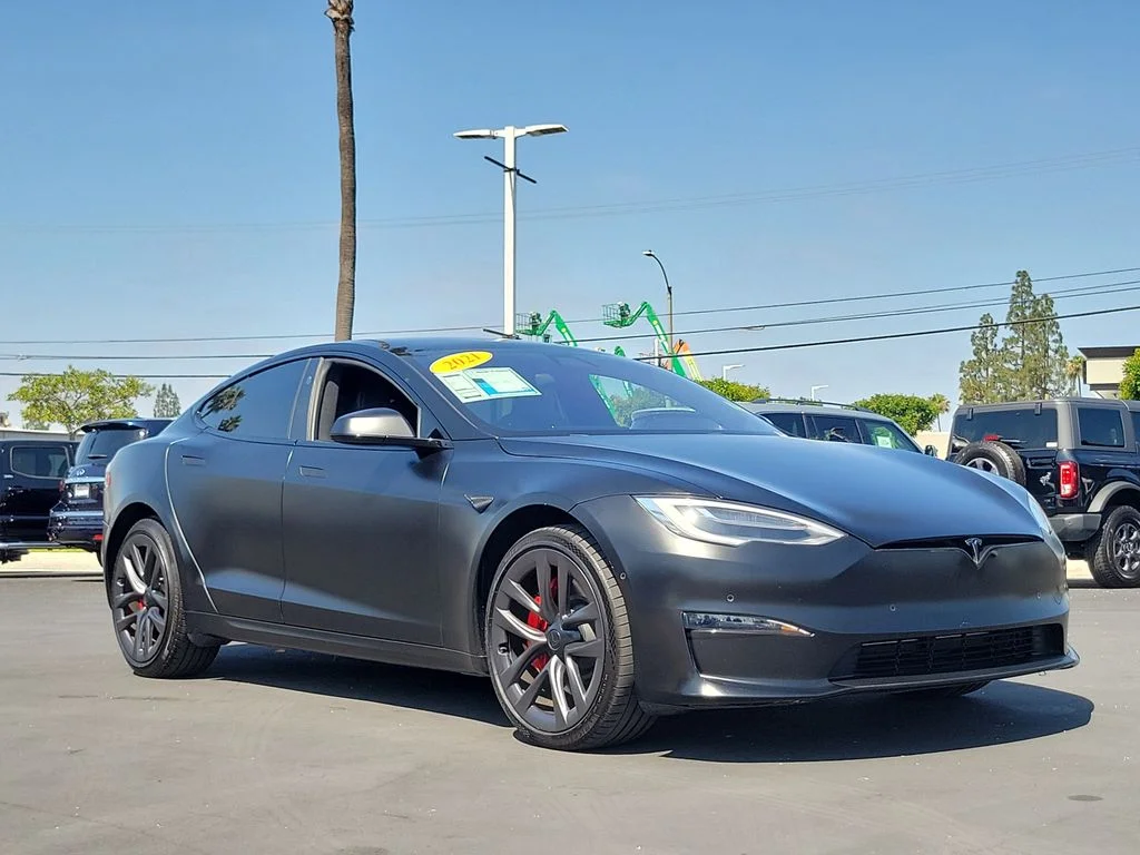 Used 2021 Solid Black Tesla Plaid image 29