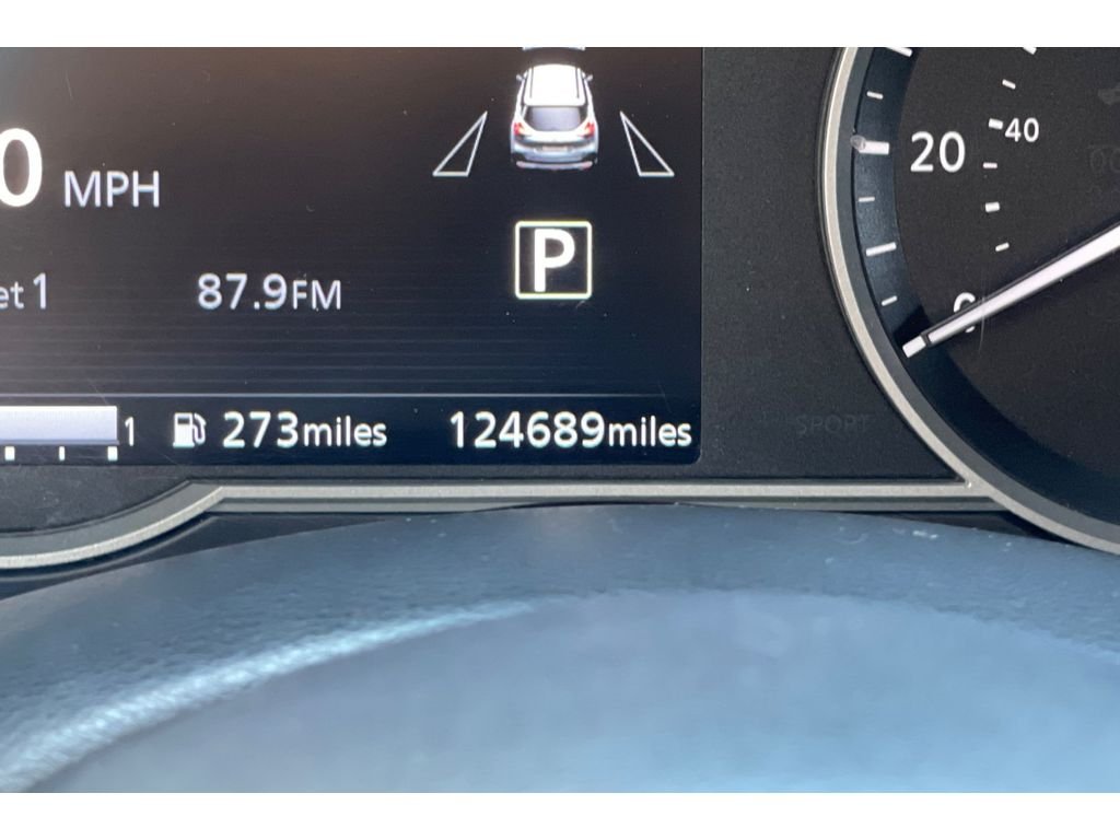 Used 2018 Cayenne Red/Super Black Nissan SR image 38