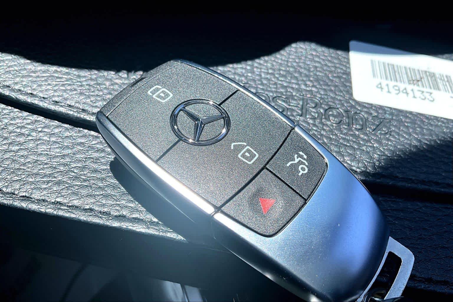 Used 2025 Night Black Mercedes-Benz GLA 250 image 15