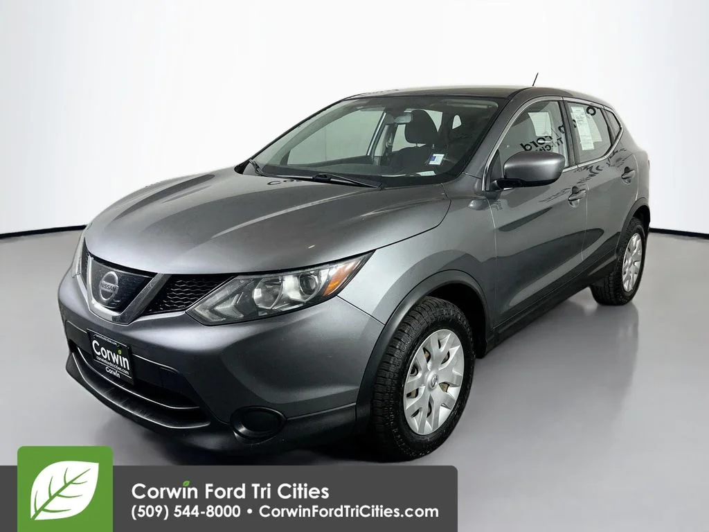 Used 2019 Brilliant Silver Metallic Nissan S image 5