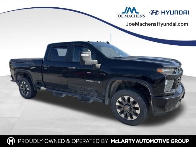 Used 2021 Black Chevrolet Custom image 3