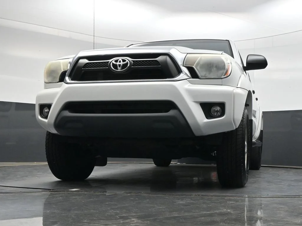Used 2015 White Toyota PreRunner image 39