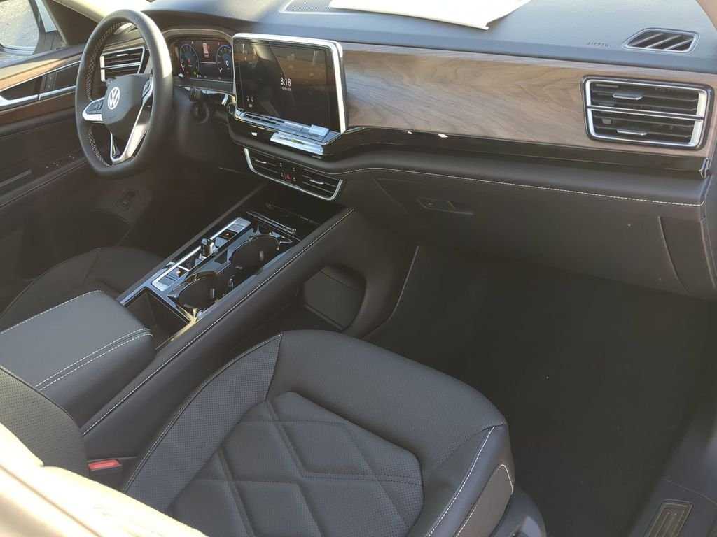 2026 Volkswagen Atlas SE w/Tech - Photo 13