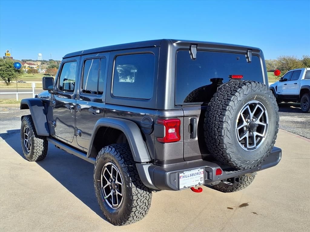 New 2026 Granite Crystal Metallic Clear-Coat Exterior Paint Jeep Rubicon image 5