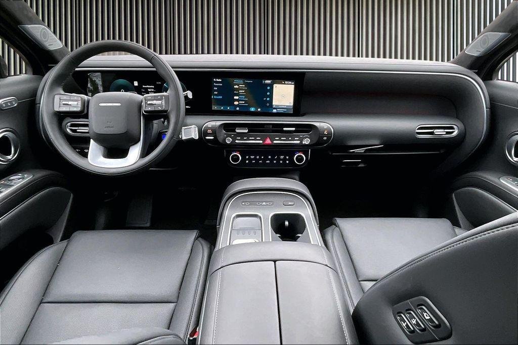 New 2026 Abyss Black Pearl Hyundai Calligraphy image 6