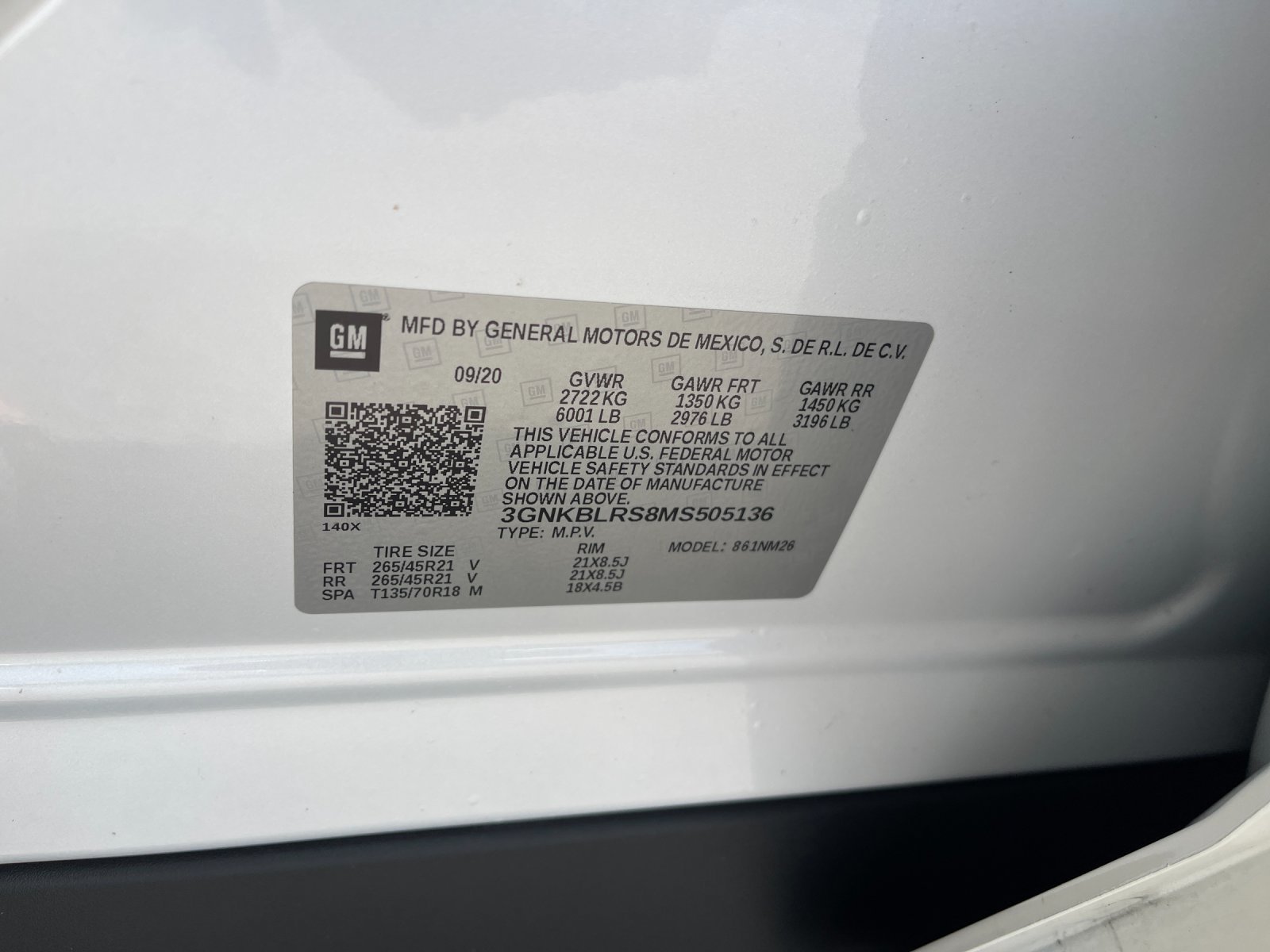Used 2021 IRIDESCENT PEARL TRICOAT Chevrolet Premier image 33
