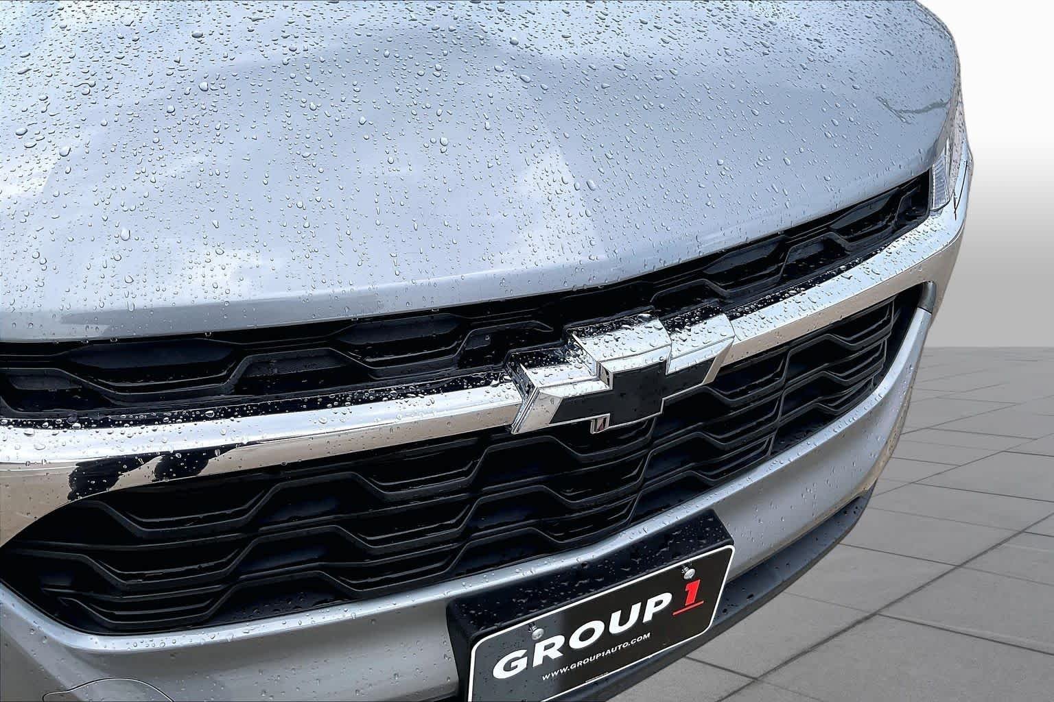 Used 2025 Sterling Gray Metallic Chevrolet LS image 29