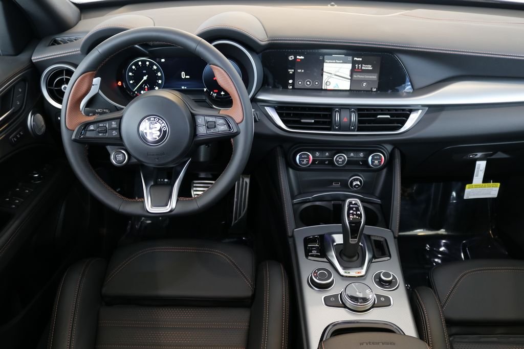2025 Alfa Romeo Stelvio Intensa - Photo 27