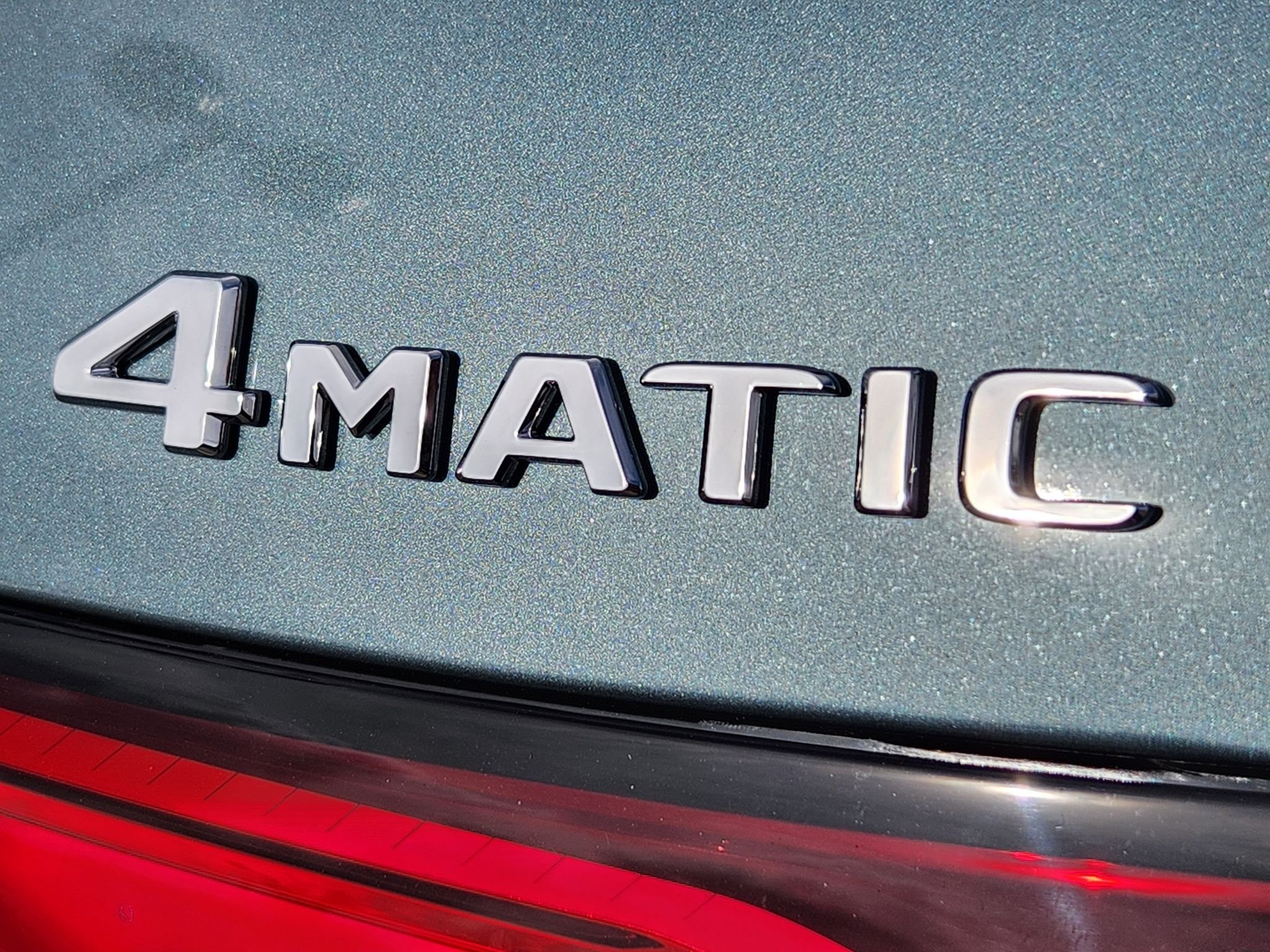 New 2027 Verde Silver Metallic Mercedes-Benz GLC 300 4MATIC® image 9