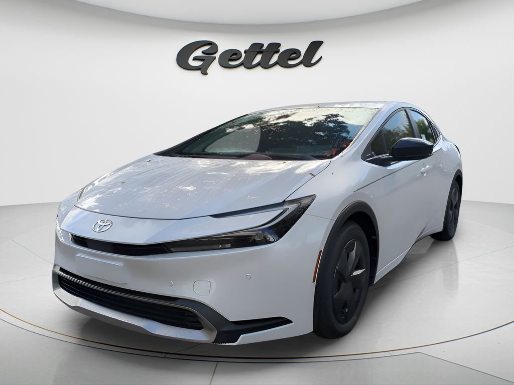 New 2026 Wind Chill Pearl <sup>1</sup> Toyota  SE image 2