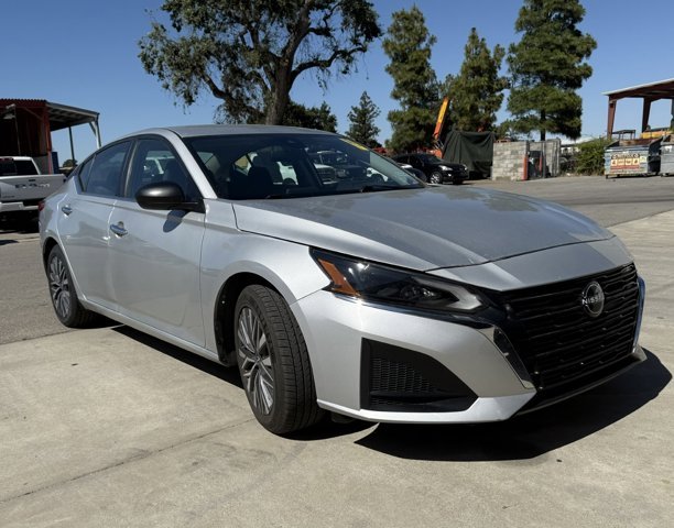 2024 Nissan Altima's photo