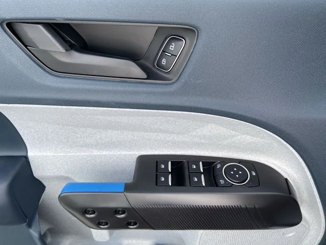2025 Ford Maverick XLT - Photo 13