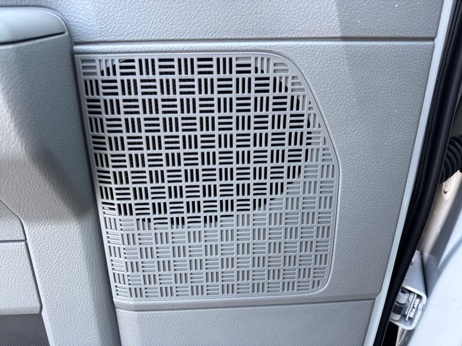 New 2026 Oxford White Ford E-450 DRW image 23