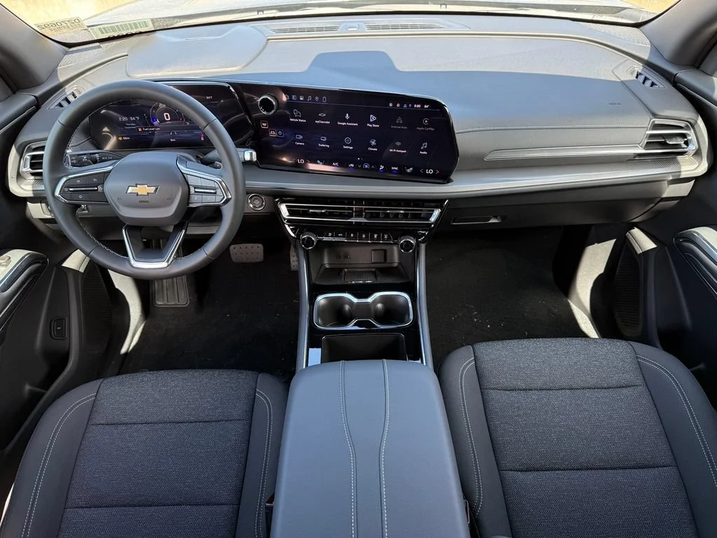New 2027 Mosaic Black Metallic Chevrolet LT image 12