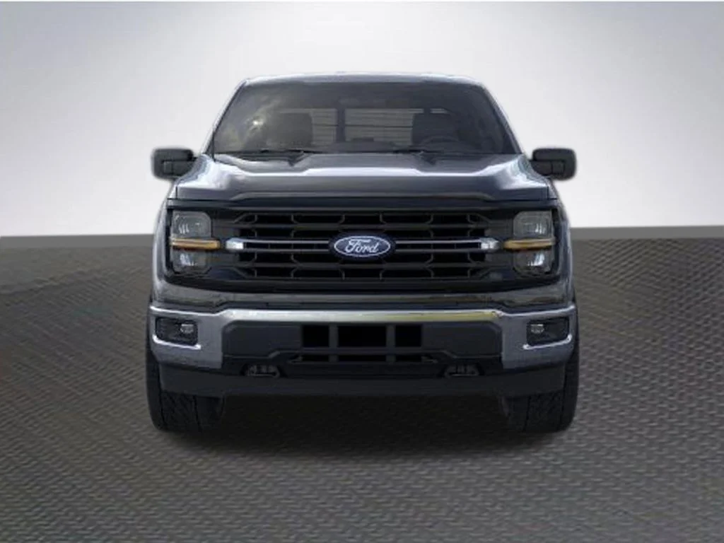 New 2026 Agate Black Metallic Ford XLT image 6