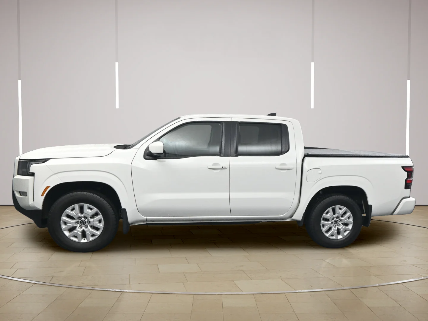 Certified Used 2023 Glacier White Nissan SV image 4
