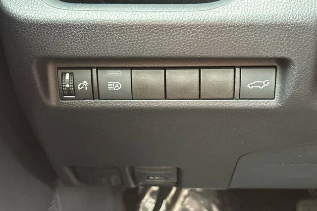 Used 2021 Red Toyota XLE image 31