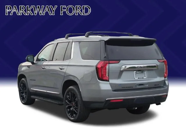 Used 2023 Silver GMC SLT image 3