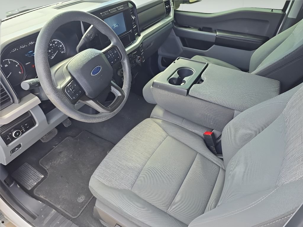 Used 2024 Oxford White Ford XLT image 24