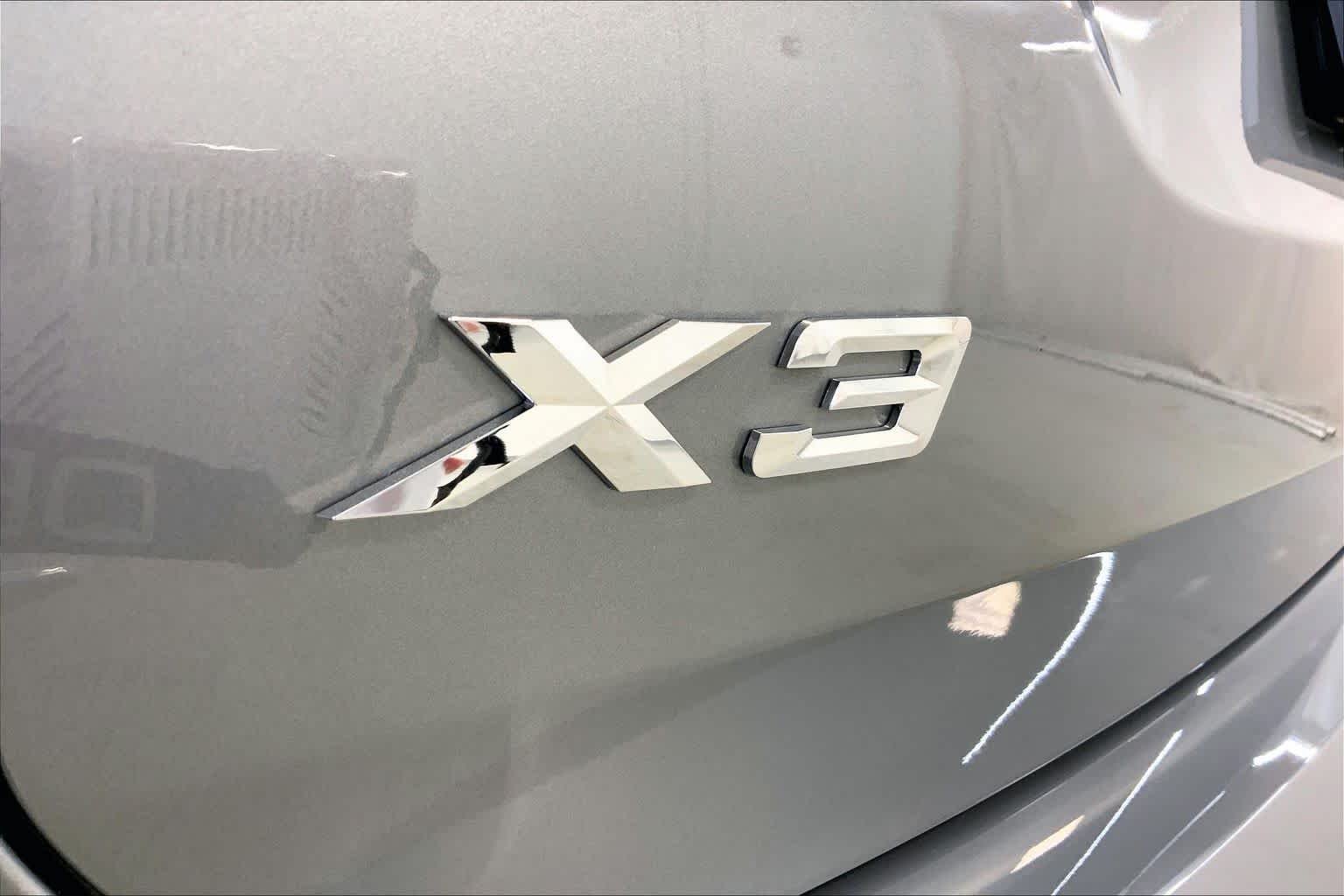 Used 2024 Skyscraper Grey Metallic BMW xDrive30i image 29