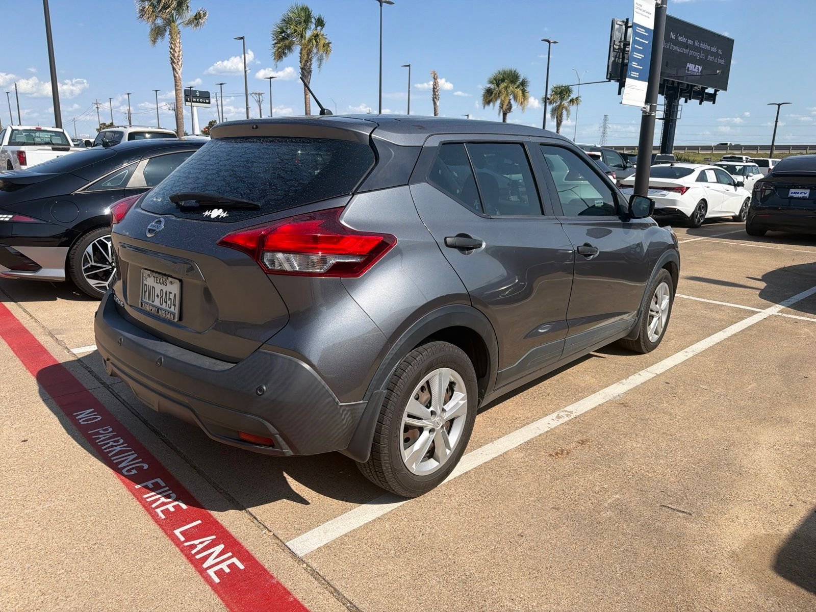 Used 2020 Gun Metallic Nissan S image 4