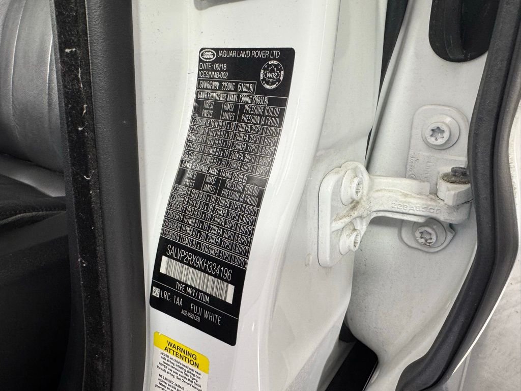 Used 2019 Fuji White Land Rover SE image 37