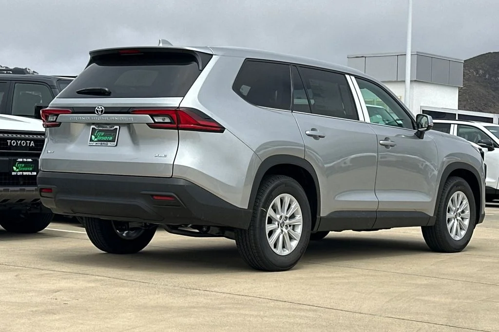 New 2026 Celestial Silver Metallic Toyota  XLE image 4