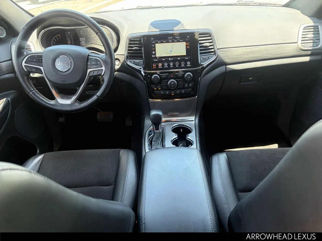 Used 2022 White Jeep Laredo X image 28