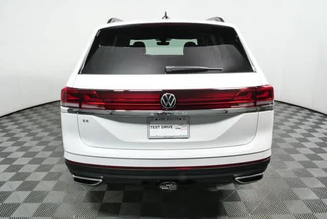 New 2026 Opal White Pearl Volkswagen 2.0T SE w/Technology image 25