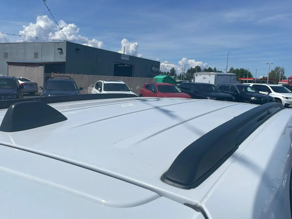 Used 2023 Bright White Jeep Limited image 34