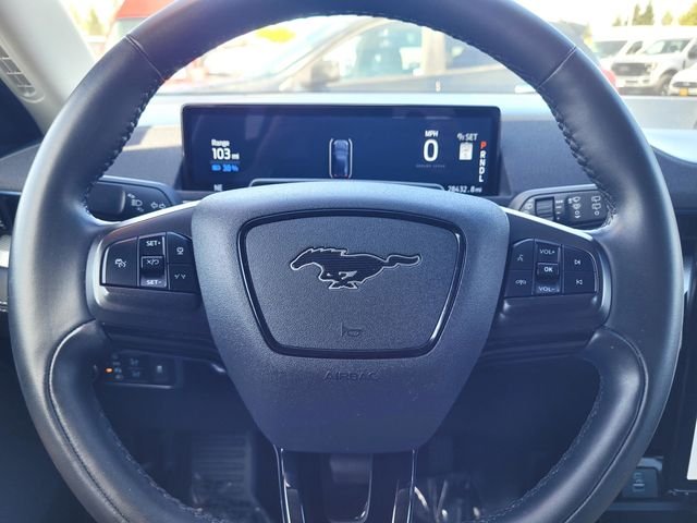Used 2023 Black Ford Select image 25
