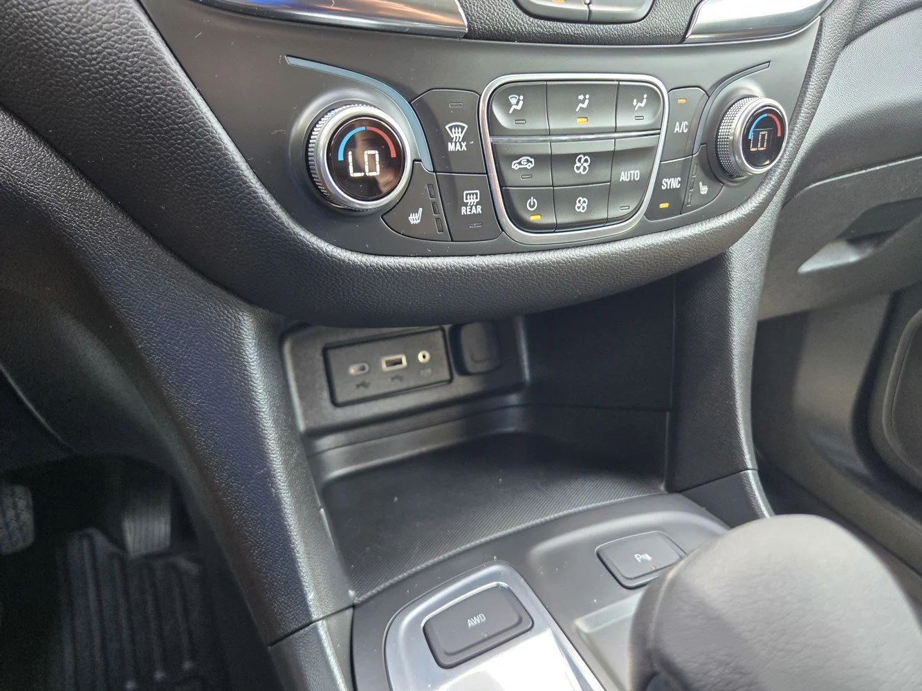 2024 Chevrolet Equinox LT - Photo 10