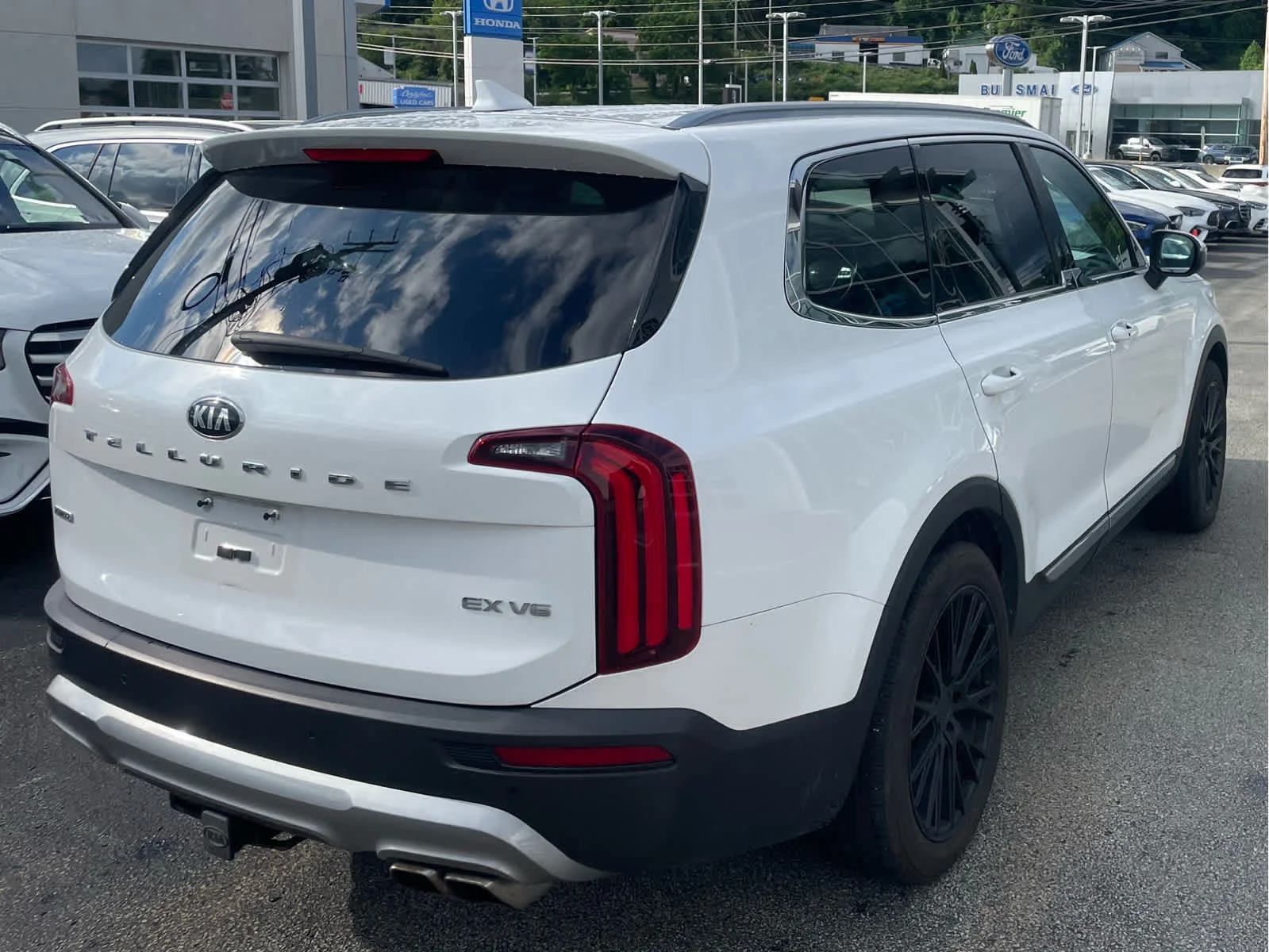 Used 2020 Snow White Pearl Kia EX image 6