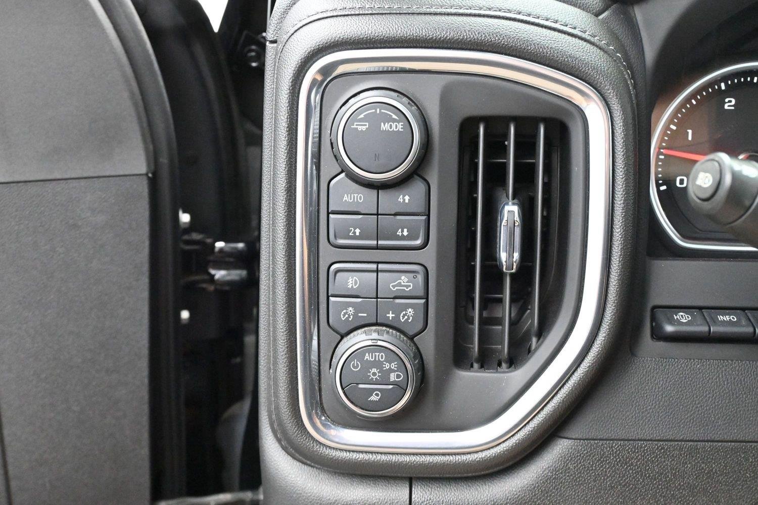 Used 2023 BLACK Chevrolet High Country image 27