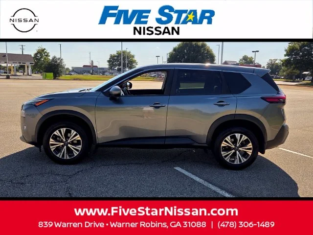 Used 2023 Gray Nissan SV image 4