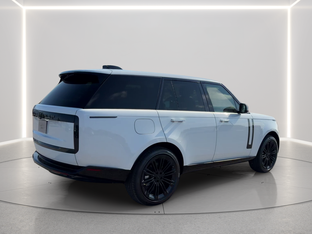 New 2026 Fuji White Land Rover SE image 5