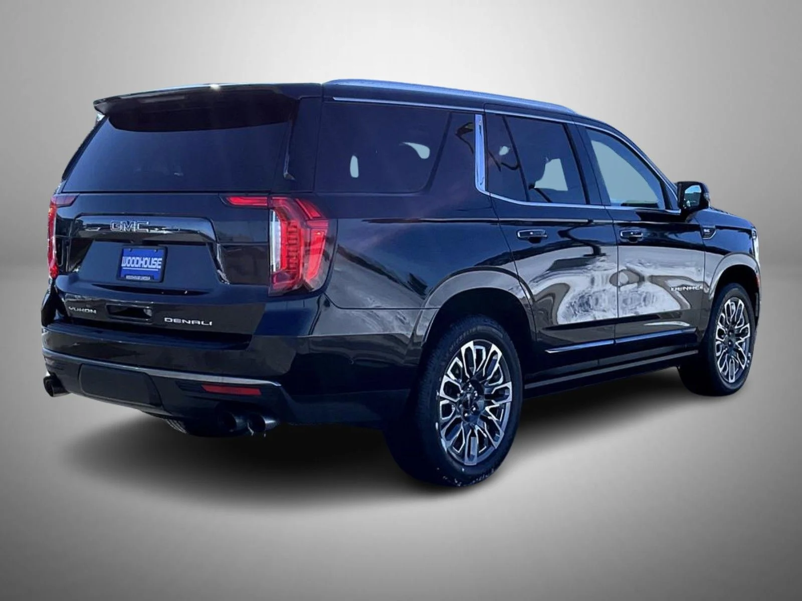 Used 2023 Black GMC Denali Ultimate image 5