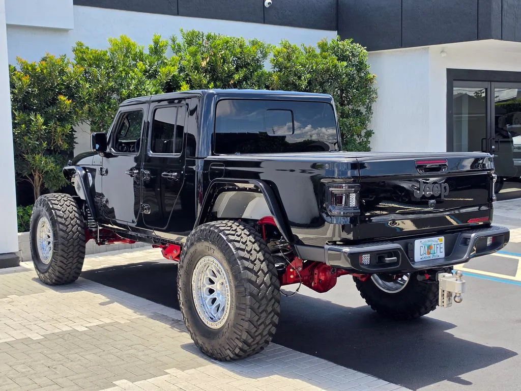 Used 2022 Black Jeep Sport image 4