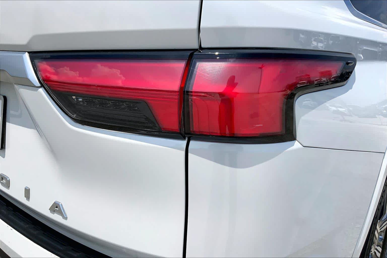 Used 2023 Wind Chill Pearl Toyota Capstone image 30