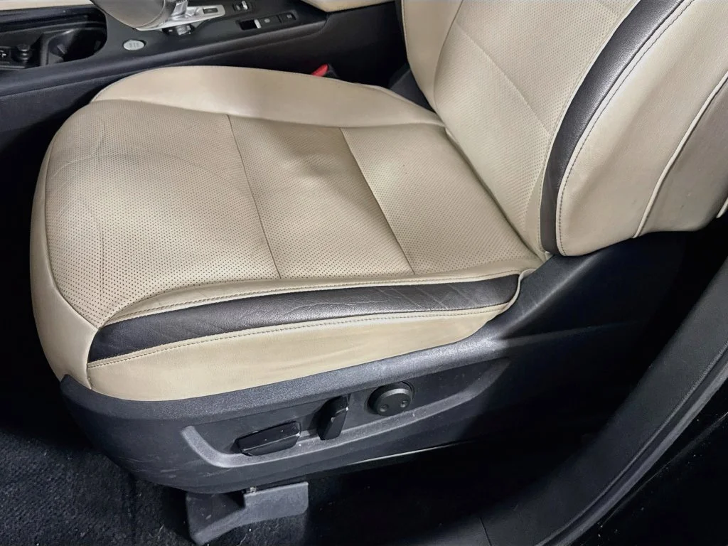 Used 2019 Black INFINITI ESSENTIAL image 24