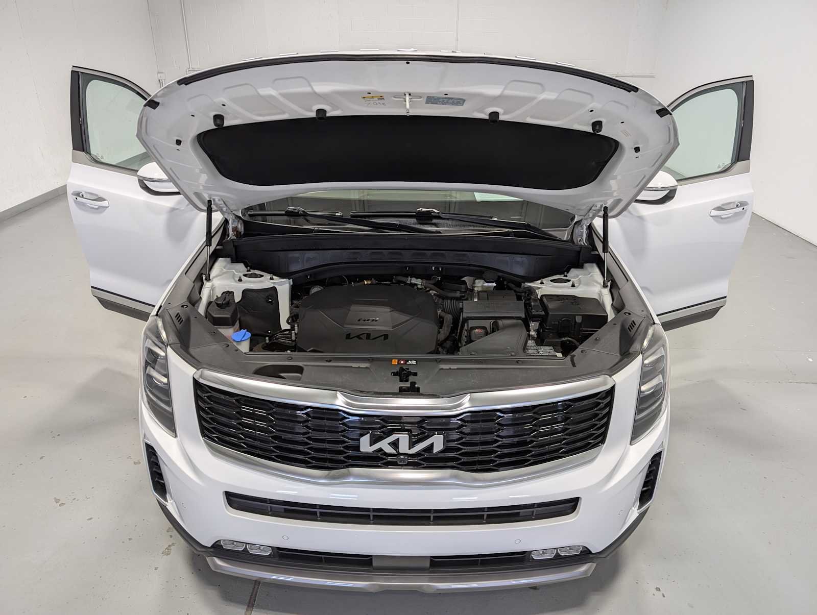Used 2022 GLAC WHITE Kia SX image 13