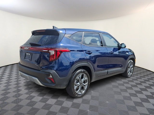 Used 2026 Blue Kia LX image 7