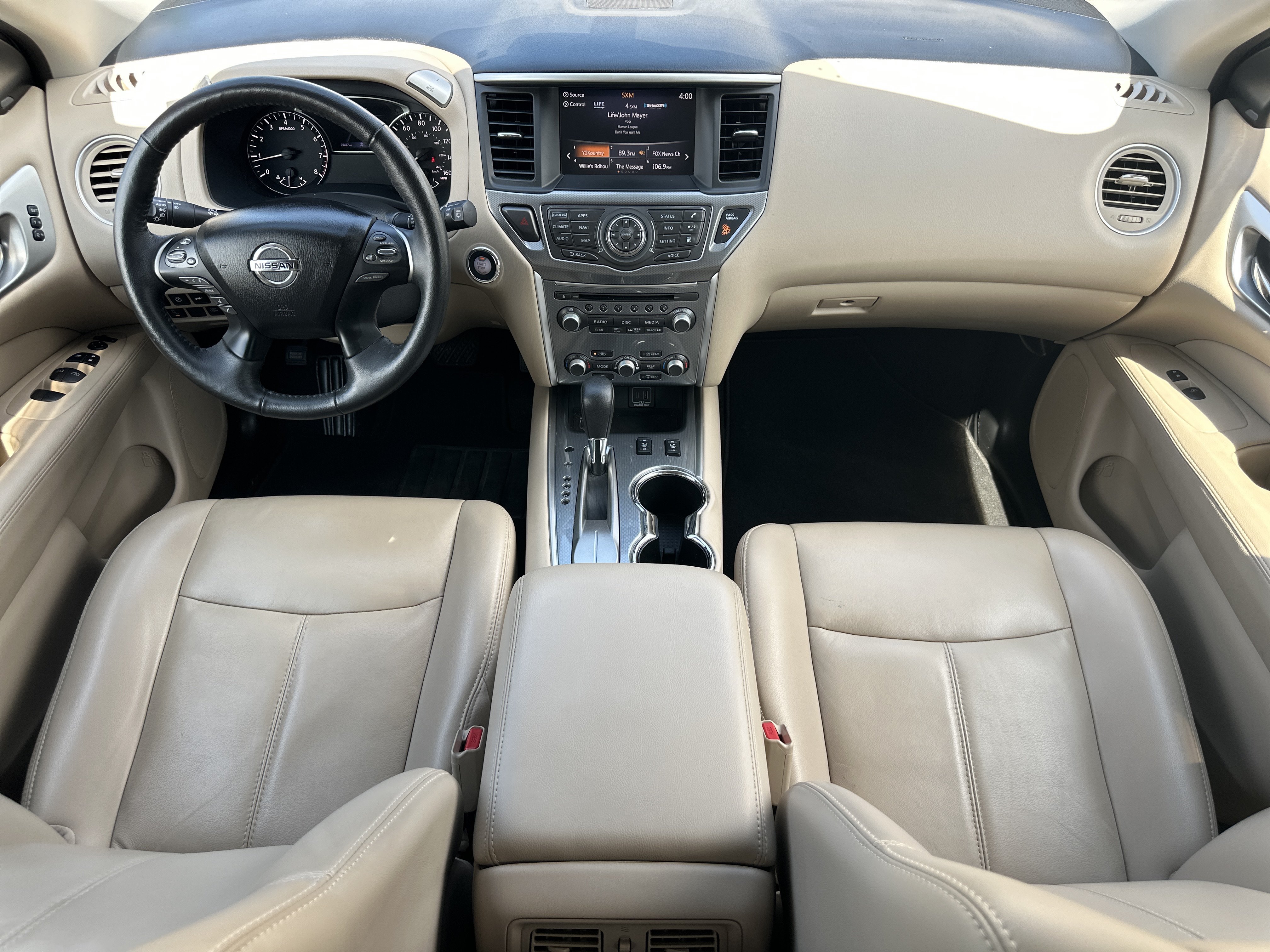 Used 2020 Pearl White Tricoat Nissan SL image 22