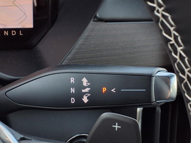 2027 GMC Acadia Denali - Photo 24