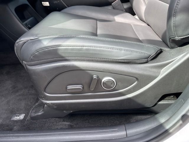 Used 2026 Pearl Hyundai SEL image 13