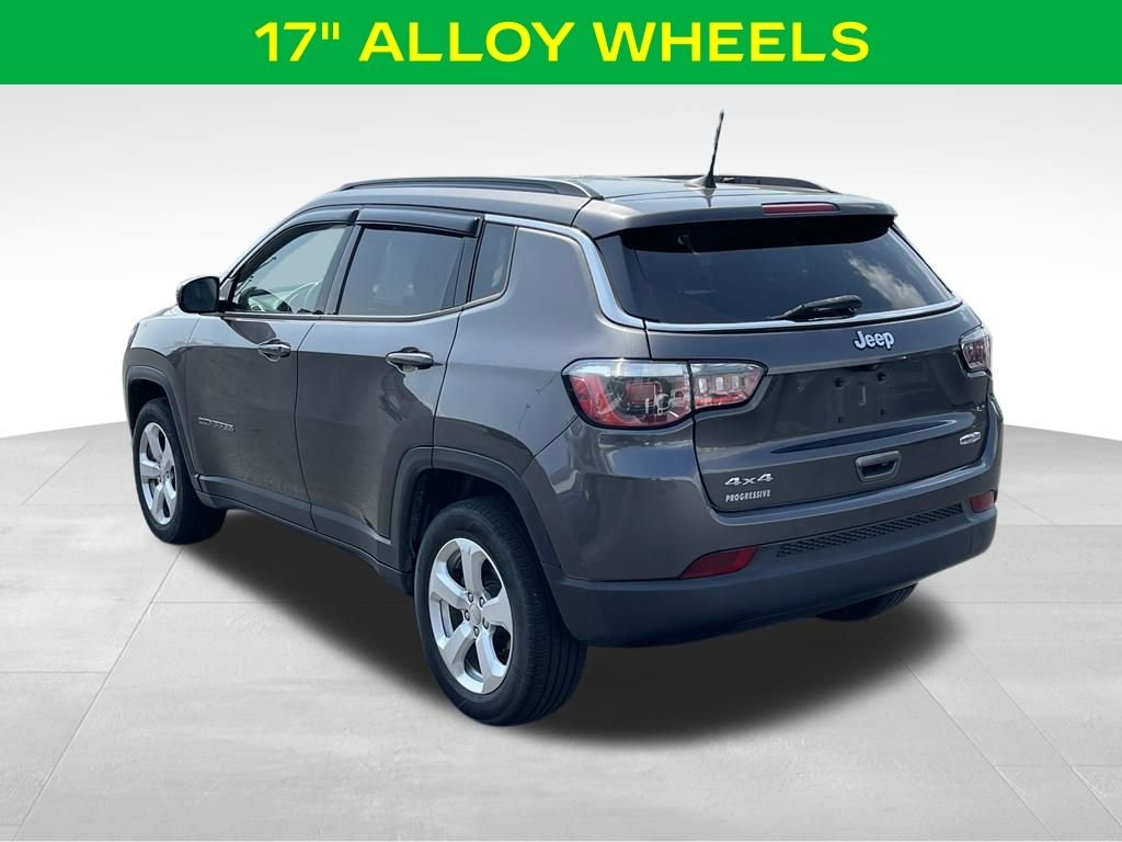 Used 2020 Granite Crystal Metallic Clearcoat Jeep Latitude image 6