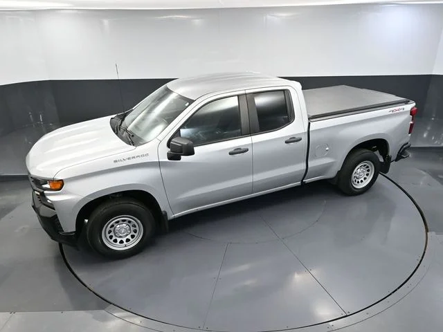 Used 2020 Silver Chevrolet WT image 50