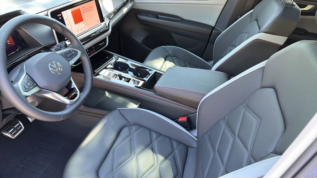 New 2026 Pure Gray Volkswagen Peak Edition image 28