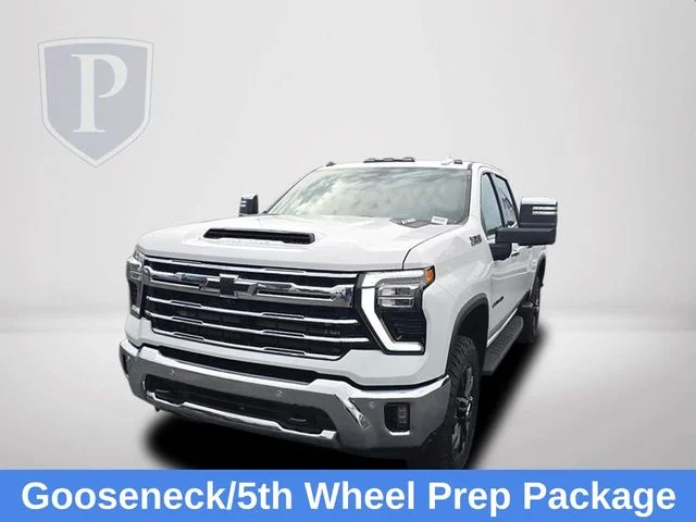 Used 2025 White Chevrolet LTZ image 11